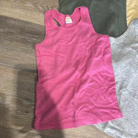 Bundle of 7 Gymboree Tanks - Picture 5 of 11